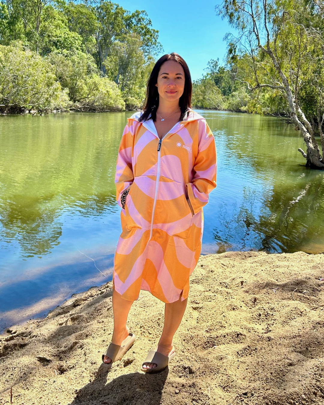 Waves For Days Adults Hooded Towel – Nateve Australia