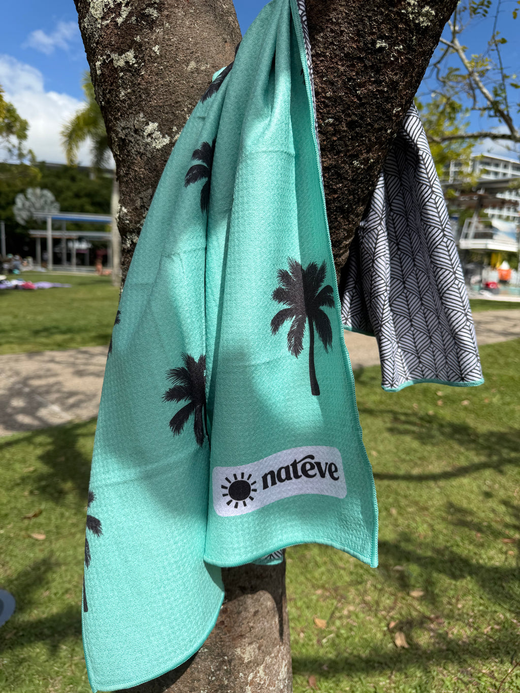 Palm Paradise - Active Towel