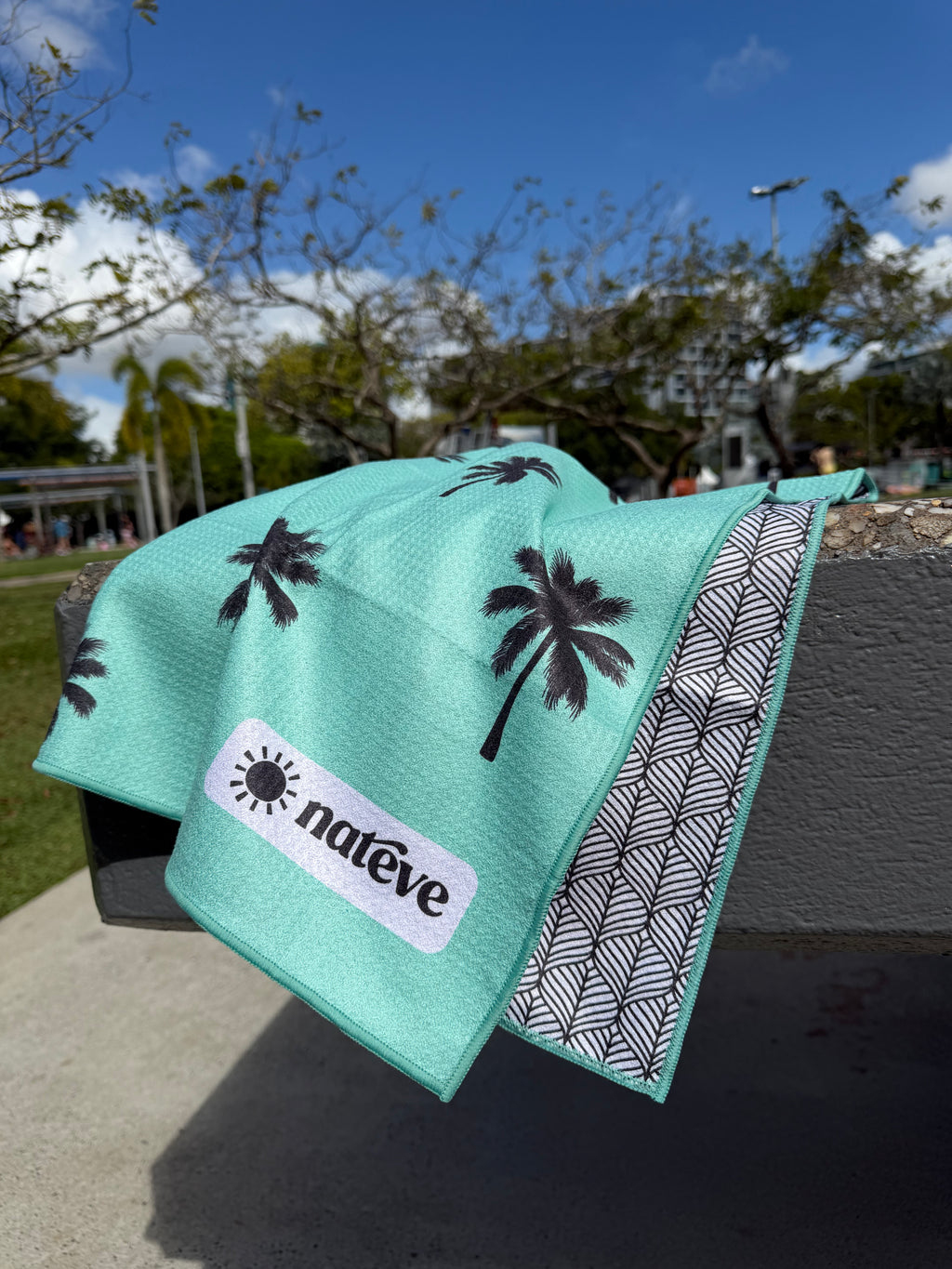 Palm Paradise - Sand Free Beach Mat