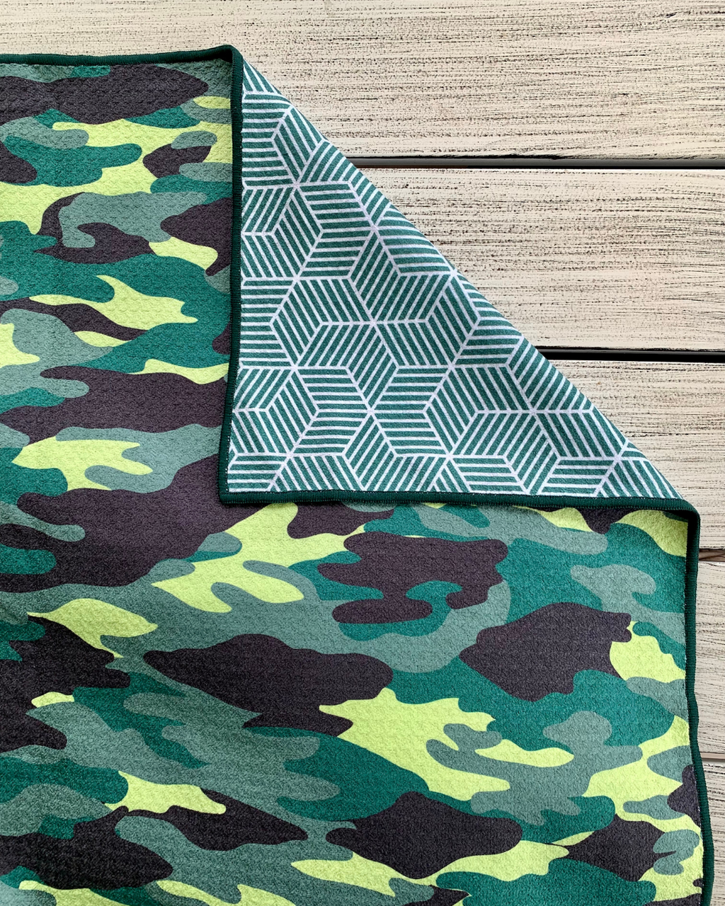 Camo Chaos - Sand Free Beach Mat